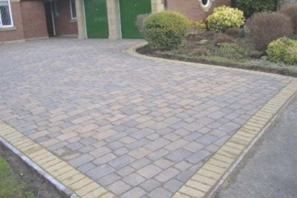 Paving Installers for Bisley