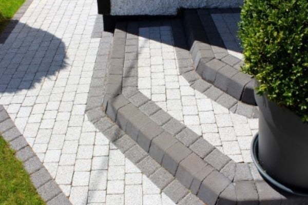 Paving Installers for Farnborough