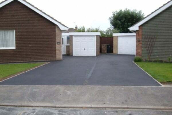 Block Paving Layers for Ash