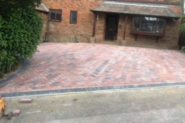 Block Paving Layers for Ash