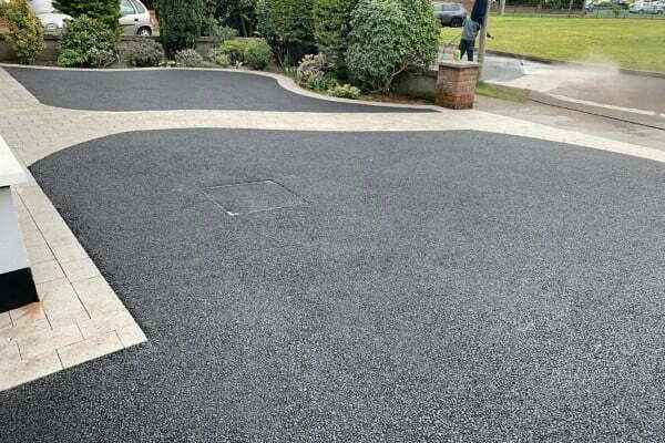 Tarmac Driveway Installers for Addlestone