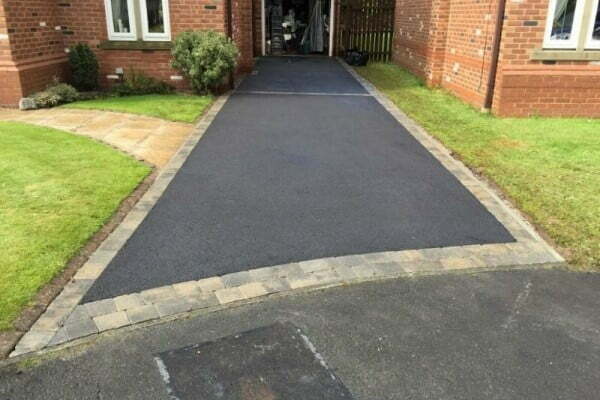 Tarmac Driveway Installers for Pyrford