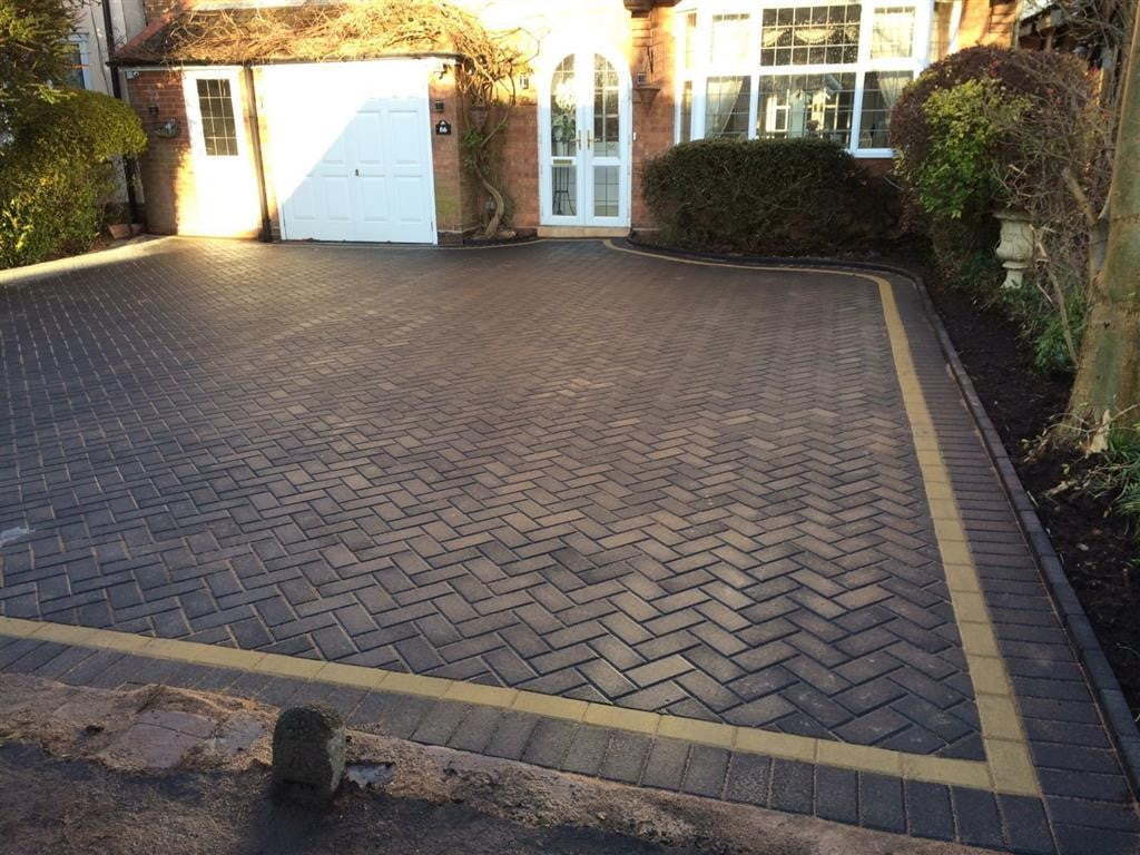 Driveway and patio services in Peper Harow, Surrey
