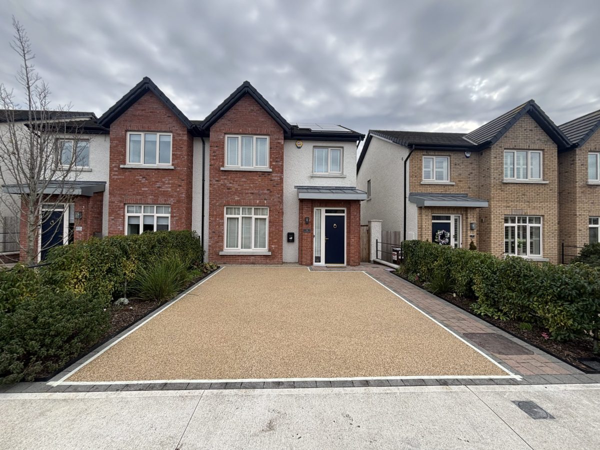 Resin installation in Badshot Lea, Surrey