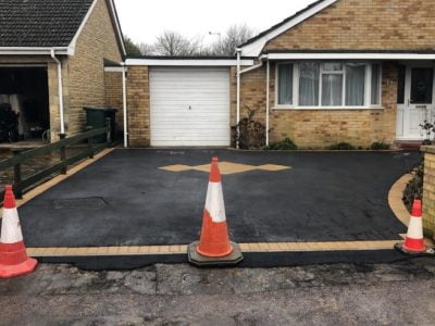 Laying Tarmac Driveways in Camberley